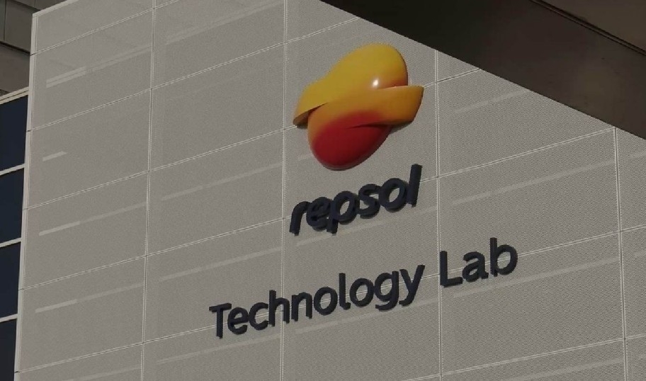 Repsol_tech_lab_250.jpg
