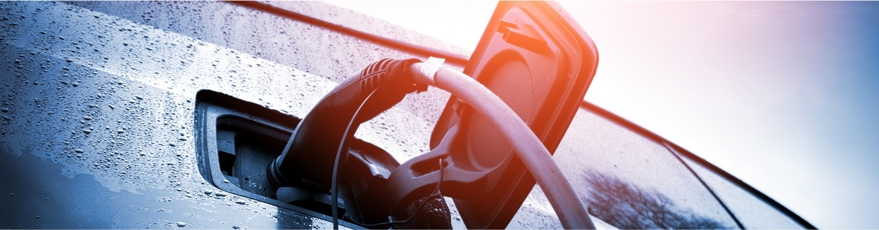 Carregar carros elétricos à chuva: tudo o que precisa de saber 