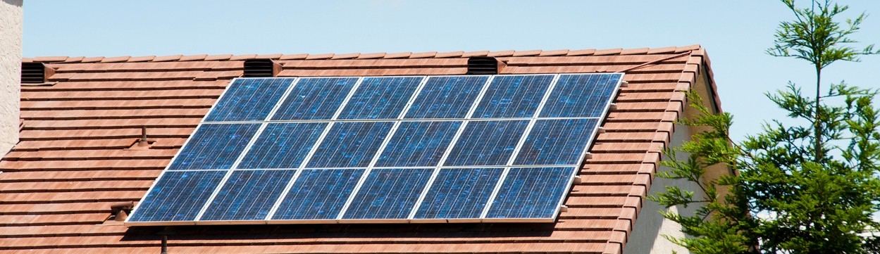 Painel solar monocristalino ou policristalino  
