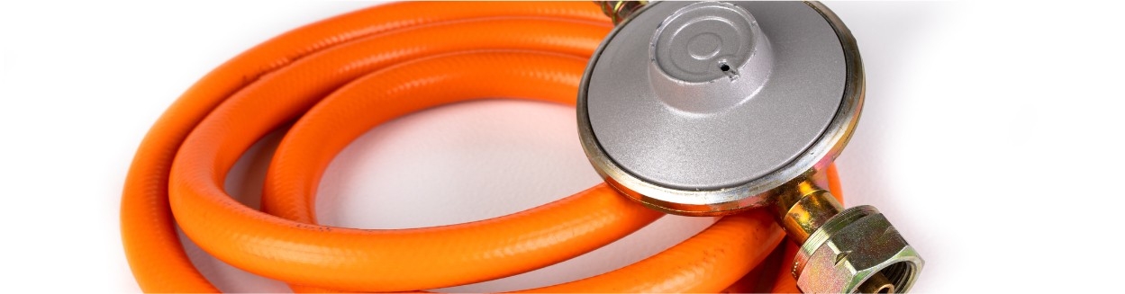 trocar-garrafa-gas-com-redutor-diferente
